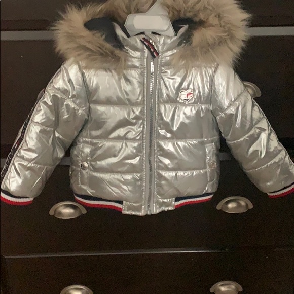 tommy hilfiger fur hood